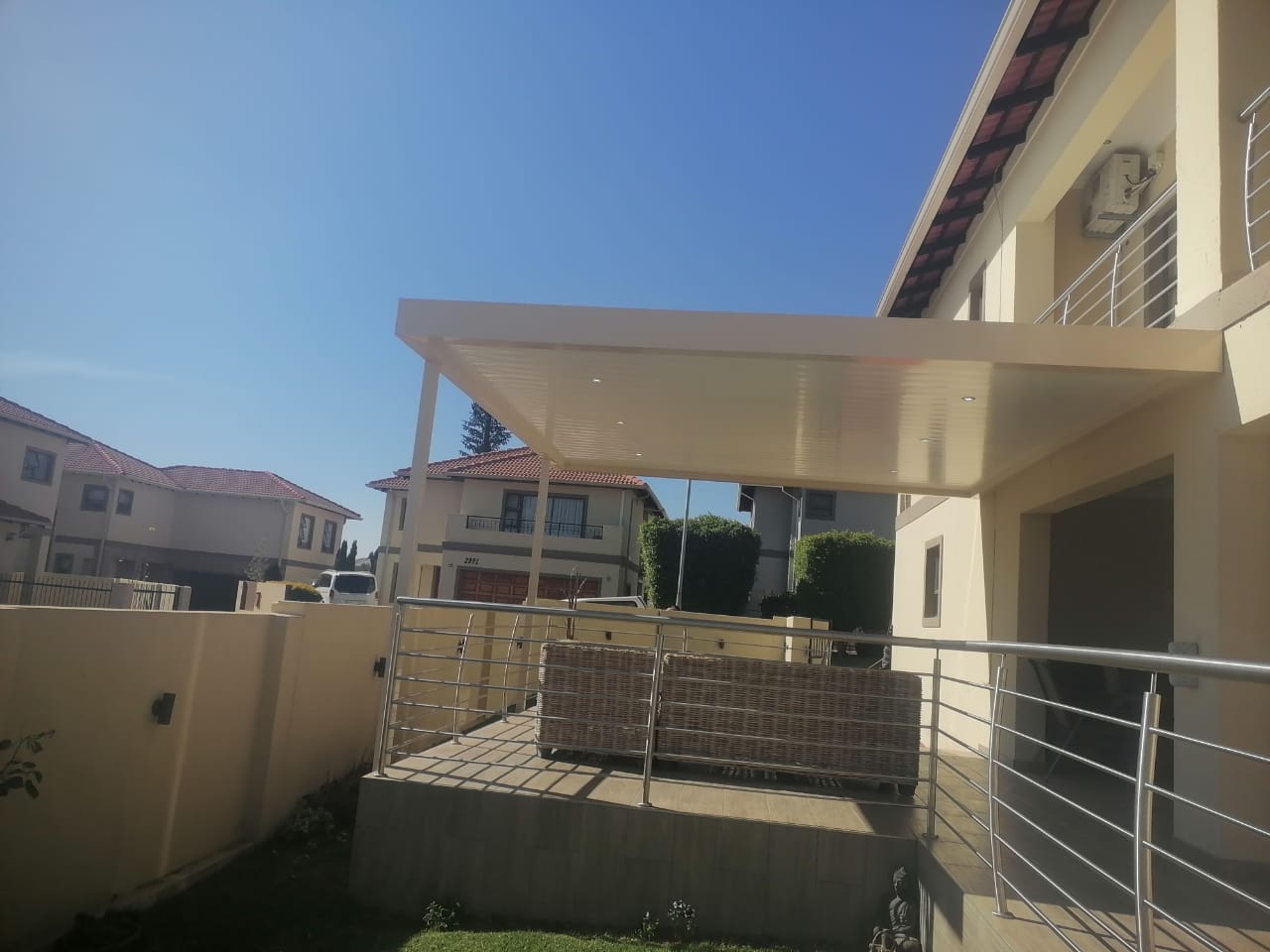 Patio ceiling with lighting